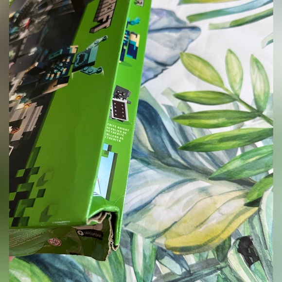 LEGO Minecraft The Deep Dark Battle Set NWT - Picture 11 of 11